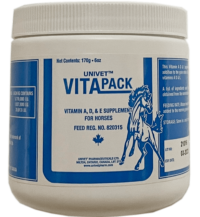 Univet vitapack vitamin A D and E supplement for equine use and improved performance for horses